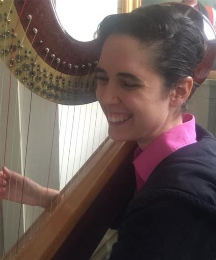 Discovering the Enchantment of Amy Shafer and Her Harp